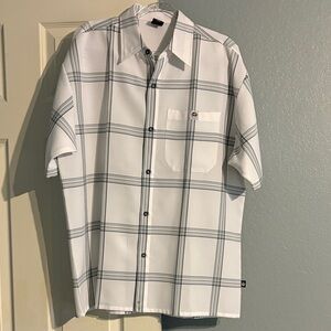 Lowrider brand mens size L White and Black Plaid Men's Shirt NWOT